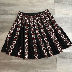 Ann Taylor, 10 Petite, Geometric‎ skirt, Black